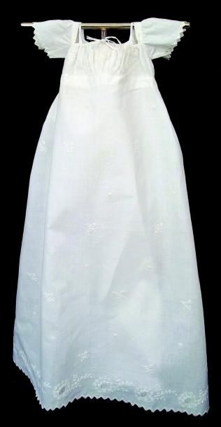 null (16) Grande robe d'été à taille très haute en coton très fin avec broderies...