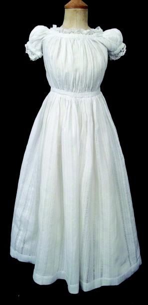 (21) Grande robe en coton mousseline à taille...
