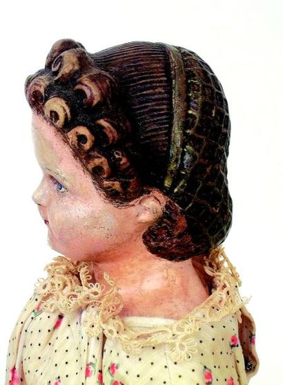 null Poupée de fabrication anglaise avec tête de femme sculptée en bois avec coiffure...