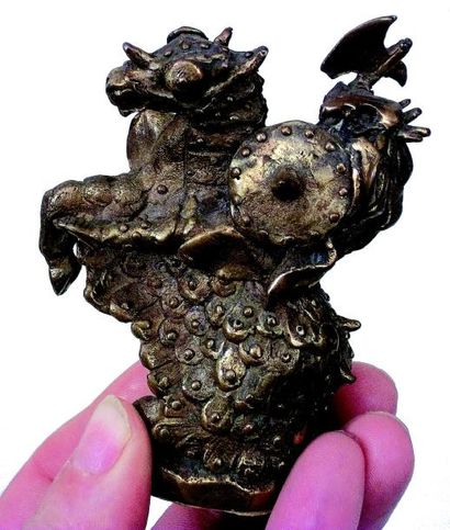 null Ensemble de pions de jeu d'échecs en bronze HEROIC FANTASY. H de 9 à 15 cm.
Unusual...