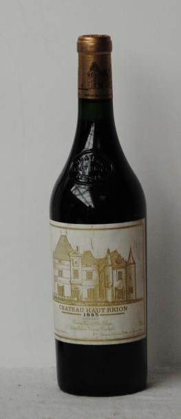 null 1 bout CHT HAUT BRION ROUGE 1985 (etiq très leg sale)