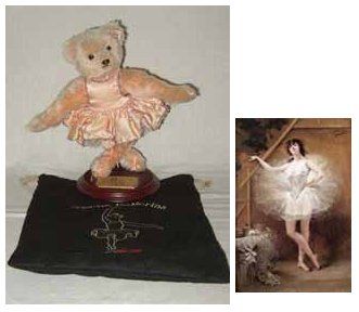 null « Vienna Ballerina », Teddy rose musical sur support (2004). H 25 cm. Avec son...
