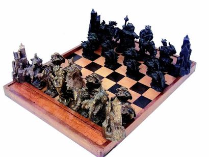 null Ensemble de pions de jeu d'échecs en bronze HEROIC FANTASY . H de 9 à 15 cm.

90/150...