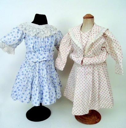 null Deux belles robes anciennes en coton et lainage pour Bébé articulé de taille...