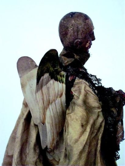 null Très rare poupéefigurine en bois du XVIIIème siècle habillée d'un costume de...