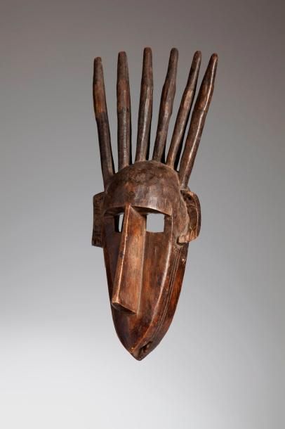 null BAMBARA, Mali. Masque peigne utilisé dans les cérémonies d'initiation du Ndomo,...