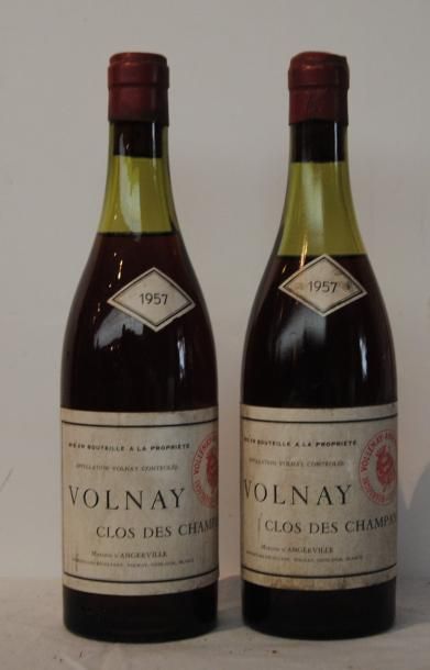 null 2 bout VOLNAY "CLOS DES CHAMPANS" M. D'ANGERVILLE 1957 (1 à 4 cm)