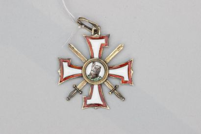 null LETTONIE : Médaille du Lacplesis ou du déchireur d'ours de 3ème classe, prestigieux...