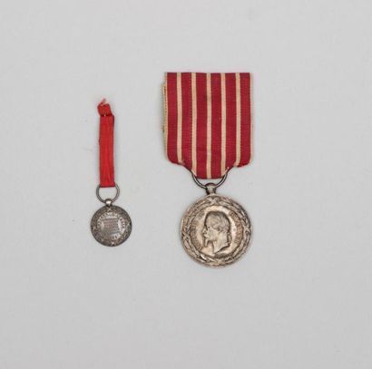 null Une médaille de la Campagne d'Italie en argent , 1859 ( Barre) poids : 15.8...