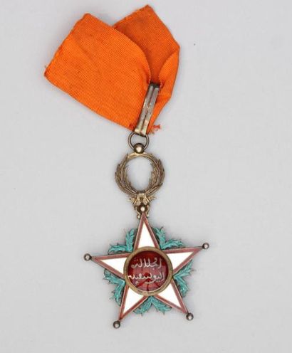 null MAROC : Une croix de commandeur du Ouissam Alaouite, en vermeil (contrôlé) minuscules...