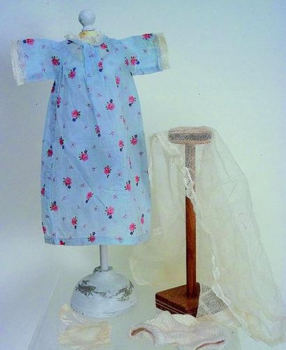 null «Morphée» chemise de nuit (1949-50) + « Sans crainte » culotte + voile de communiante...