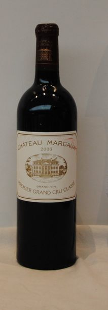 null 1 bout CHT MARGAUX 2006 ( etiq très leg tachée)