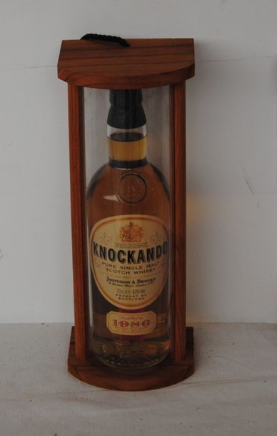 null 1 BOUT WHISKY KNOCKANDO 1986 EN COFFRET