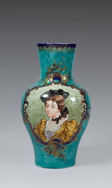 Albert LEBARQUE (1853-1939) Albert LEBARQUE (1853-1939)

Grand vase de forme pansue...
