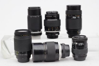 null NIKON, ensemble de six objectifs : objectif AF Nikkor 4-5.6/70-210mm, objectif...