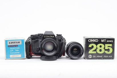 null CONTAX, ensemble divers : boitier CONTAX 159 MM avec objectif Carl Zeiss PLANAR...