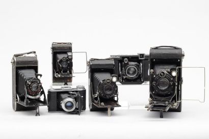 null SOUFFLETS FOLDINGS, ensemble de six appareils Voigtländer et Zeiss Ikon : Bessa...