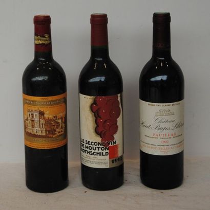 null 3 bout 1 CHT HAUT BAGES LIBERALE 1992, 1 PETIT MOUTON 1993, 1 CHT DUCRU BEAUCAILLOU...
