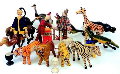 null --Cirque N°2 HUMPTY DUMPTY en bois peint-Ménagèrie avec 9 animaux sauvages,...