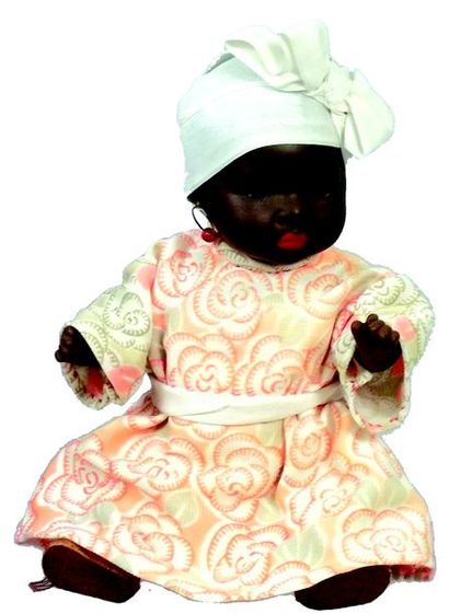 null -Petit bébé caractère noir de la maison HEUBACH avec tête pleine en biscuit...