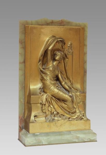 null Henri CHAPU (1833-1891), d'après
La pensée
Haut relief en bronze, épreuve d'édition...