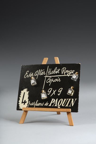 null Paquin - (années 1950)

Très rare panneau publicitaire en bois et carton

figurant...