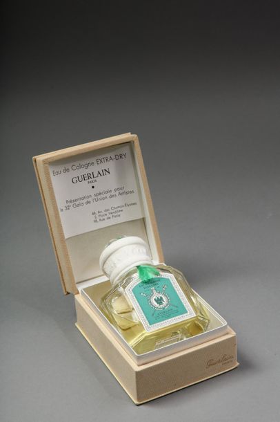 null Guerlain - "Eau de Cologne Extra-Dry" - (1962)

Présentation spéciale pour le...