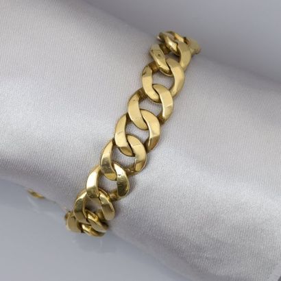 null CARTIER

Bracelet en or jaune 750 millièmes à maille gourmette. Poids 55 g –...