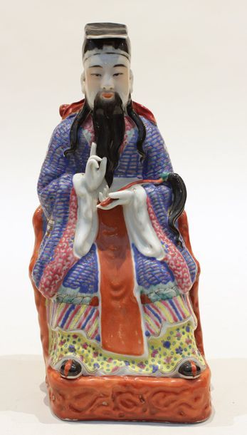 null Statuette de dignitaire assis avec un ruyi.CHINE - Epoque de la République -...