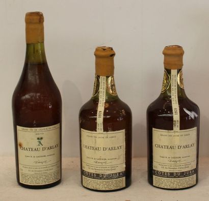 null 3 bout 2 CHT D'ARLAY VIN JAUNE 1979 (CIRE ABIMEE)