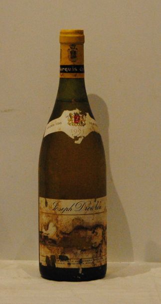 null 1 bout MONTRACHET MARQUIS DE LAGUICHE 1985 (ETIQ TRES DECHIREE)