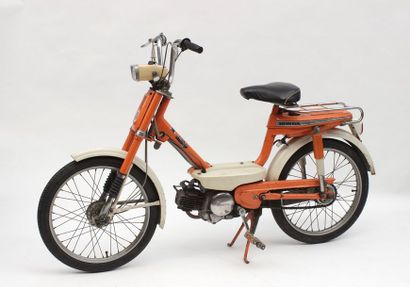 null HONDA  AMIGO 
Cyclomoteur vers 1976 , couleurs : orange et crème 
Moteur 4 temps...