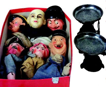 null Lot de 6 marionnettes en composition + balance ROBERVAL du jouet de paris (marque...