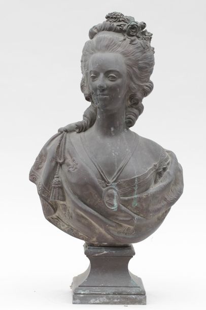 null Félix LECOMTE (1737-1817)
Buste de Marie-Antoinette au médaillon.
Epreuve en...