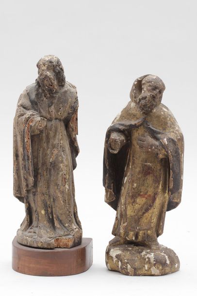 null Deux SCULPTURES en bois doré, taille directe, representant deux Saints, dos...
