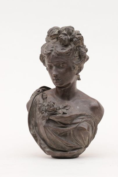 null Albert CARRIER-BELLEUSE (1824-1887) 
Buste de femme aux roses
Epreuve en bronze,...