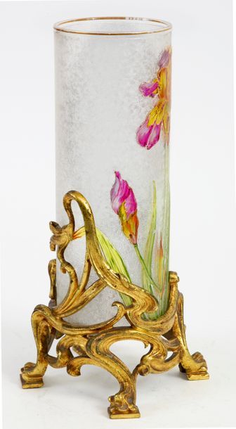  Attribué à MONTJOYE  Vase rouleau de style Art nouveau en verre multicouche dégagé...