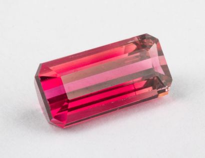  1.84 carat baguette-sized pink tourmaline. Very intense fuchsia pink colour with...