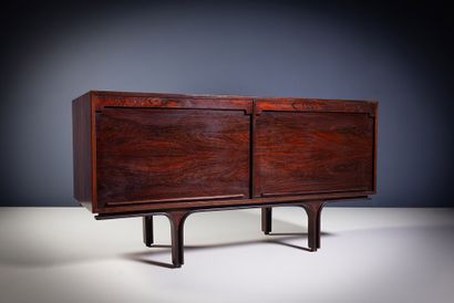 A ROSEWOOD CHEST by Gianfranco Frattini A FINE ROSEWOOD MODEL 503 CHEST, ITALIAN... Gazette Drouot