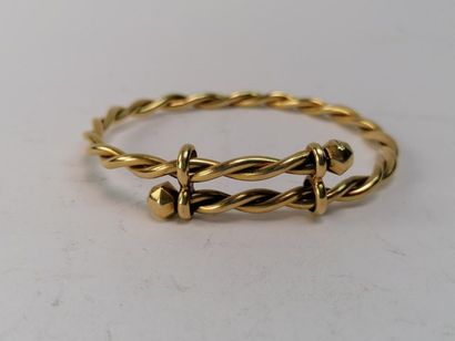 null Bracelet torsadé en or jaune. 33,76 grs