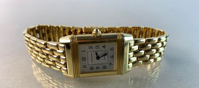 null JAEGER-LECOULTRE - Très belle montre de dame "Reverso Duetto" en or jaune 18...