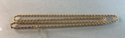 Yellow gold necklace with torsos mesh. 13,49...
