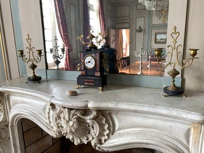 null Petite garniture de cheminée en marbre noir, Napoléon III