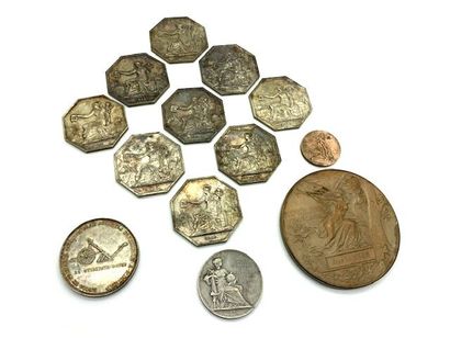 null 9 médailles en argent "indemnité compagnie d'assurance" datées 1836. 185,05...