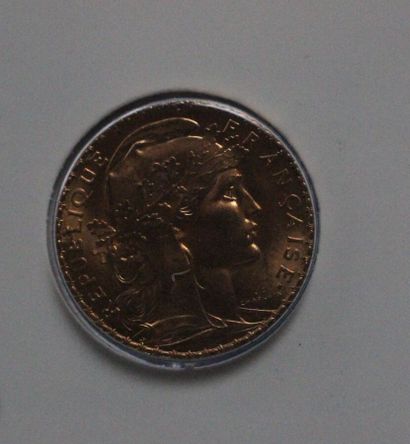 null 1 piece of 20F gold with rooster 1909