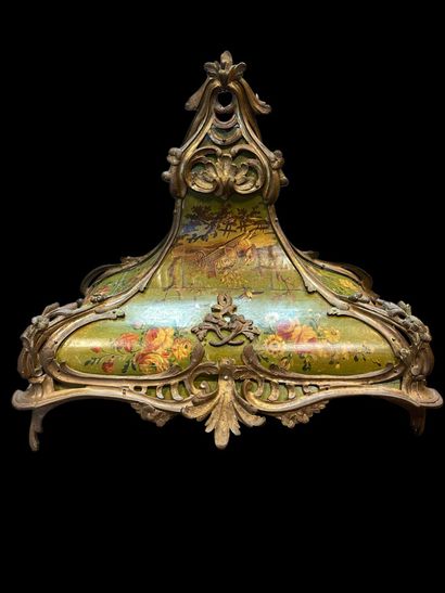 null A wall lamp and its console in green martin varnish and decorated with flowers,...