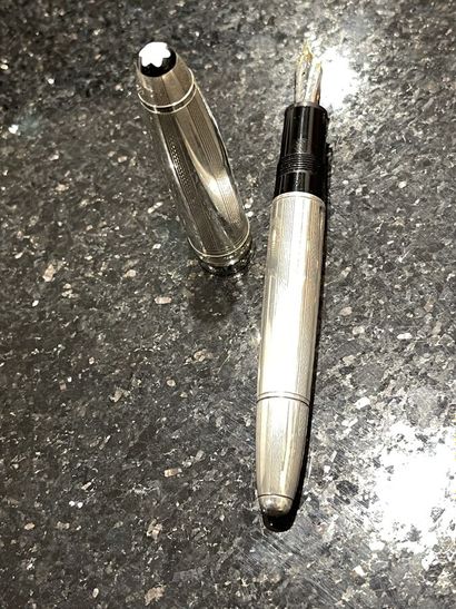 null MONTBLANC- Silver fountain pen, large model, very good condition 