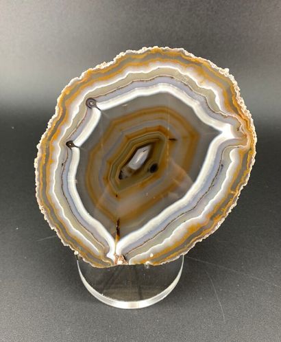 null Panther agate and quartz
13.5 x 11.5 cm

A fine example of this sought-after...