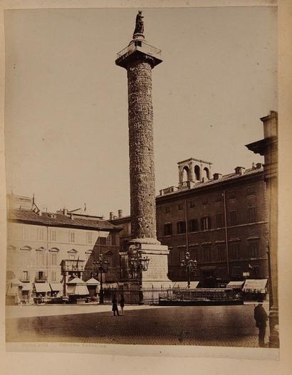 null Album de photographies sur Rome comprenant 58 photographies à l'albumine sur...