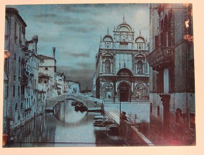 null Album de photographies sur Venise comprenant 17 photographies albumines et 11...